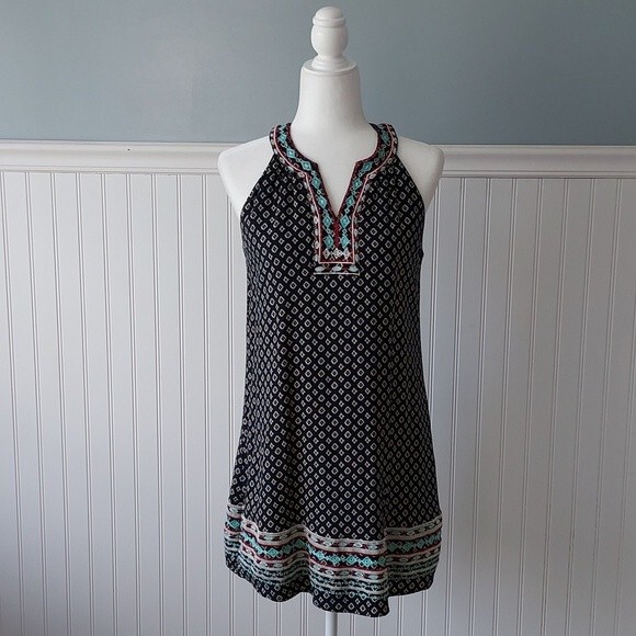 THML Black Embroidered Boho Sheath Dress Notch V Neck Sleeveless Small - Picture 1 of 11